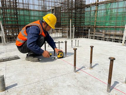 地脚螺栓测量定位 预埋精度控制 基础放线施工